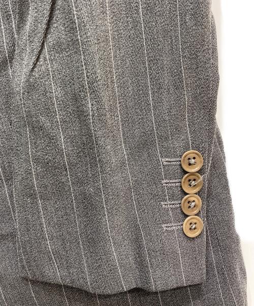 ARMANI COLLEZIONI（アルマーニ コレツィオーニ）ARMANI COLLEZIONI (アルマーニ コレツィオーニ) セットアップスーツ グレー サイズ:48の古着・服飾アイテム