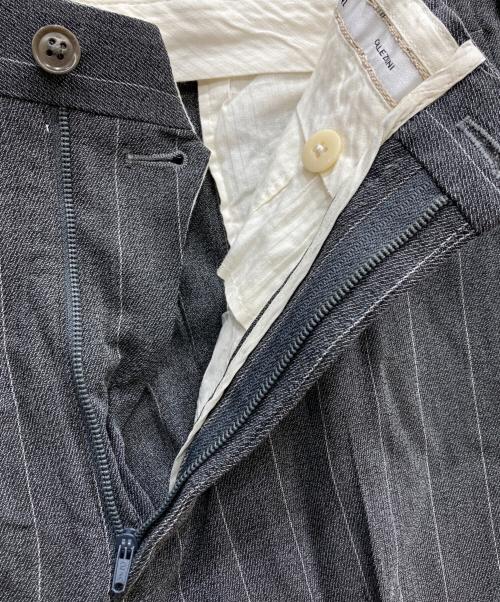 ARMANI COLLEZIONI（アルマーニ コレツィオーニ）ARMANI COLLEZIONI (アルマーニ コレツィオーニ) セットアップスーツ グレー サイズ:48の古着・服飾アイテム