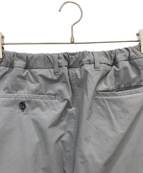 UNITED ARROWS（ユナイテッドアローズ）UNITED ARROWS (ユナイテッドアローズ) オニベジ1プリーツワイドテーパードパンツ グレー サイズ:Mの古着・服飾アイテム