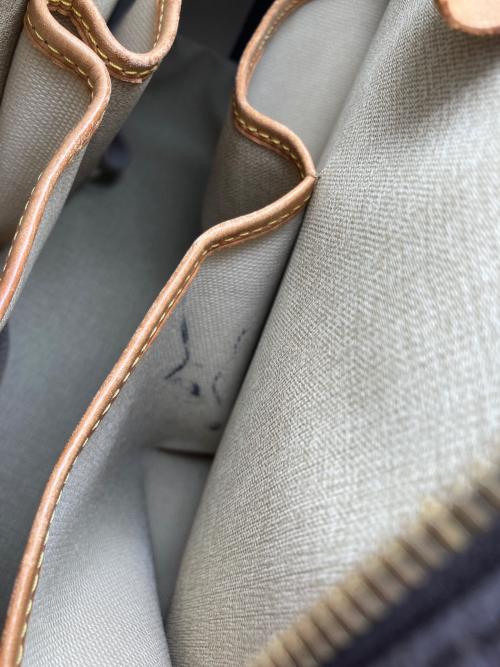 LOUIS VUITTON（ルイ ヴィトン）LOUIS VUITTON (ルイ ヴィトン) ハンドバッグ ブラウンの古着・服飾アイテム