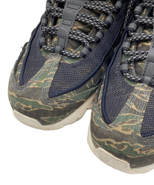 NIKE（ナイキ）NIKE (ナイキ) CarHartt (カーハート) スニーカー グリーン サイズ:26cmの古着・服飾アイテム