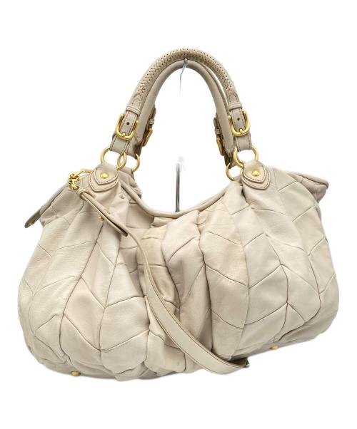 MIU MIU（ミュウミュウ）MIU MIU (ミュウミュウ) マテラッセ2WAYハンドバッグ アイボリーの古着・服飾アイテム