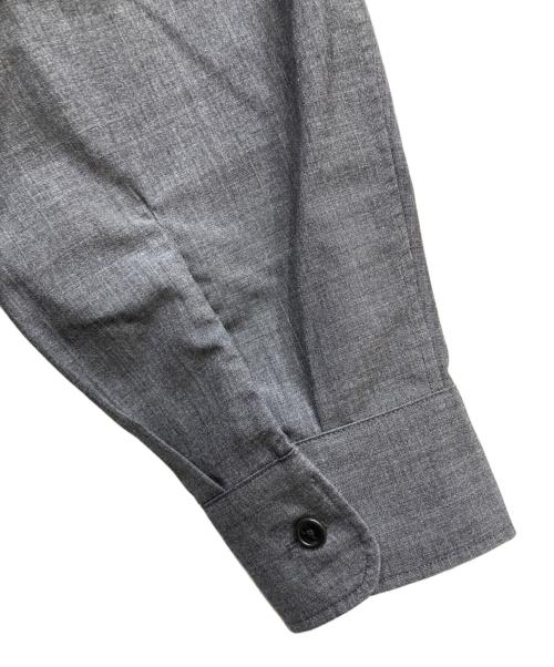 Adam et Rope（アダム エ ロペ）Adam et Rope (アダム エ ロペ) NIKKE (ニケ) シャツ グレー サイズ:表示なしの古着・服飾アイテム
