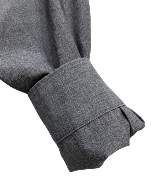 Adam et Rope（アダム エ ロペ）Adam et Rope (アダム エ ロペ) NIKKE (ニケ) シャツ グレー サイズ:表示なしの古着・服飾アイテム