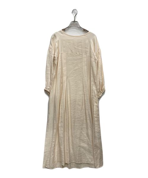 CAPRICIEUX LE'MAGE（カプリシューレマージュ）CAPRICIEUX LE'MAGE (カプリシューレマージュ) レーヨンワンピース アイボリー サイズ:S 未使用品の古着・服飾アイテム
