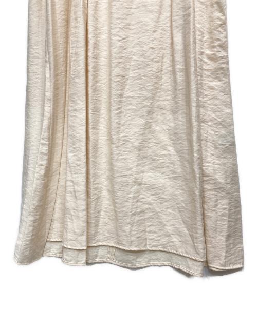 CAPRICIEUX LE'MAGE（カプリシューレマージュ）CAPRICIEUX LE'MAGE (カプリシューレマージュ) レーヨンワンピース アイボリー サイズ:S 未使用品の古着・服飾アイテム