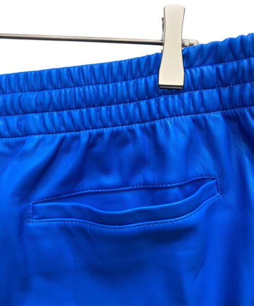 adidas Originals（アディダスオリジナル）adidas Originals (アディダスオリジナル) フェイクレザートラックスーツパンツ ブルー サイズ:XL 未使用品の古着・服飾アイテム