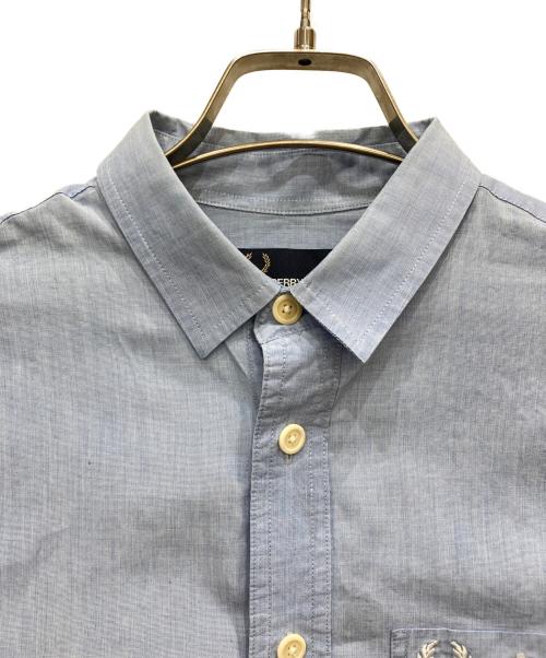 FRED PERRY（フレッドペリー）FRED PERRY (フレッドペリー) シャツ ブルー サイズ:Sの古着・服飾アイテム
