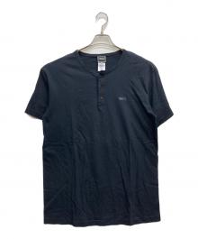 VERSACE JEANS COUTURE（ヴェルサーチ ジーンズクチュール）の古着「ヘンリーネックカットソー」｜ブラック