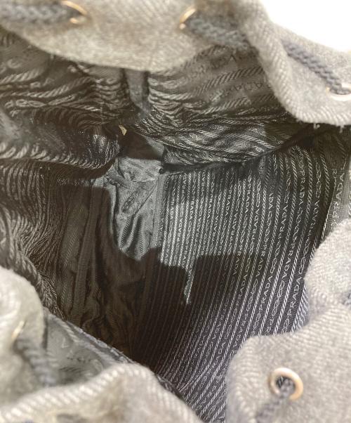 PRADA（プラダ）PRADA (プラダ) ウールリュック グレーの古着・服飾アイテム