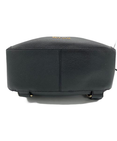 COLE HAAN（コールハーン）COLE HAAN (コールハーン) グランド アンビション スモール コンバーチブル ソリッド バックパック ブラックの古着・服飾アイテム
