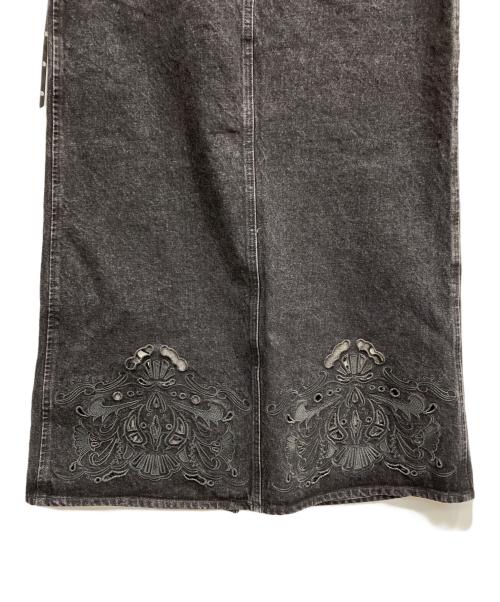 Ameri（アメリ）Ameri (アメリ) UND CUTWORK EMBROIDERY DENIM SKIRT ブラック サイズ:24の古着・服飾アイテム