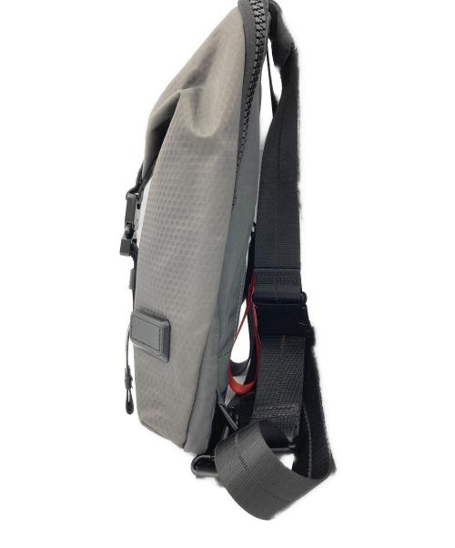 TUMI（トゥミ）TUMI (トゥミ) ボーズマン スリングバッグ グレーの古着・服飾アイテム