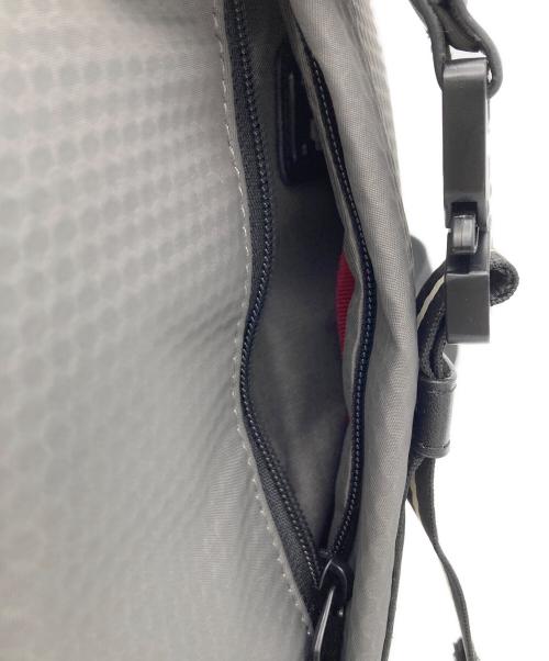 TUMI（トゥミ）TUMI (トゥミ) ボーズマン スリングバッグ グレーの古着・服飾アイテム