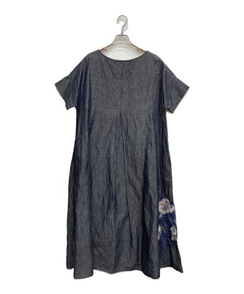 BEARDSLEY（ビアズリー）BEARDSLEY (ビアズリー) リネン混刺繍ワンピース インディゴ サイズ:FREEの古着・服飾アイテム