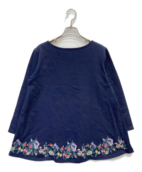 BEARDSLEY（ビアズリー）BEARDSLEY (ビアズリー) バック刺繍カットソー ネイビー サイズ:Fの古着・服飾アイテム