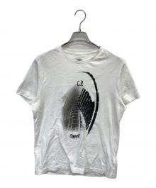 C.P COMPANY（シーピーカンパニー）の古着「プリントTシャツ」｜ホワイト