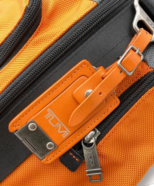 TUMI（トゥミ）TUMI (トゥミ) ALPHA BRAVO MONTEREY SLING オレンジの古着・服飾アイテム