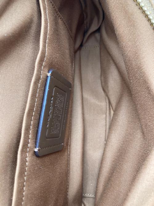 COACH（コーチ）COACH (コーチ) ショルダーバッグ ベージュの古着・服飾アイテム