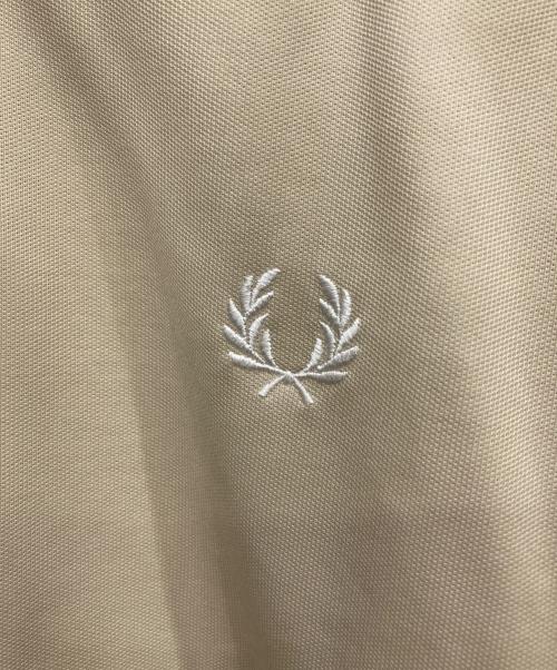 FRED PERRY（フレッドペリー）FRED PERRY (フレッドペリー) トラックジャケット ベージュ サイズ:Mの古着・服飾アイテム