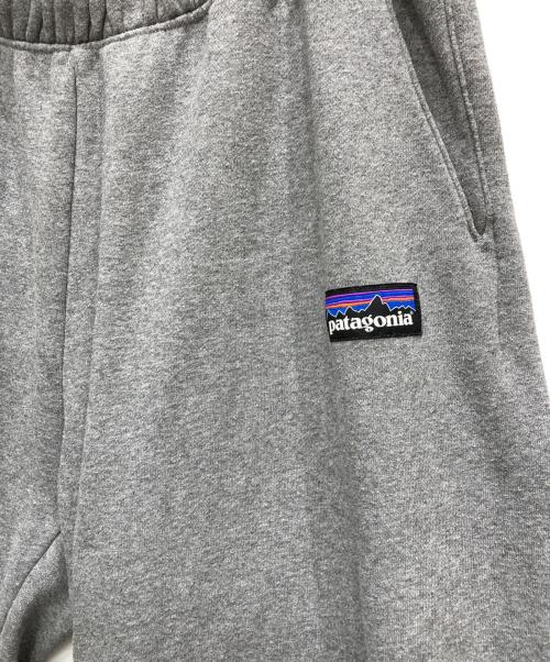 Patagonia（パタゴニア）Patagonia (パタゴニア) P-6 ラベル アップライザル スウェットパンツ グレー サイズ:XLの古着・服飾アイテム