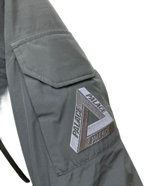 PALACE（パレス）PALACE (パレス) GORE-TEX CARGO DOWN PARKA グレー サイズ:XLの古着・服飾アイテム