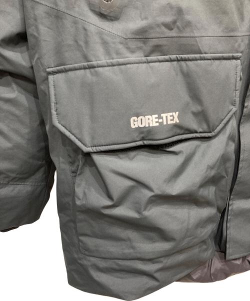 PALACE（パレス）PALACE (パレス) GORE-TEX CARGO DOWN PARKA グレー サイズ:XLの古着・服飾アイテム
