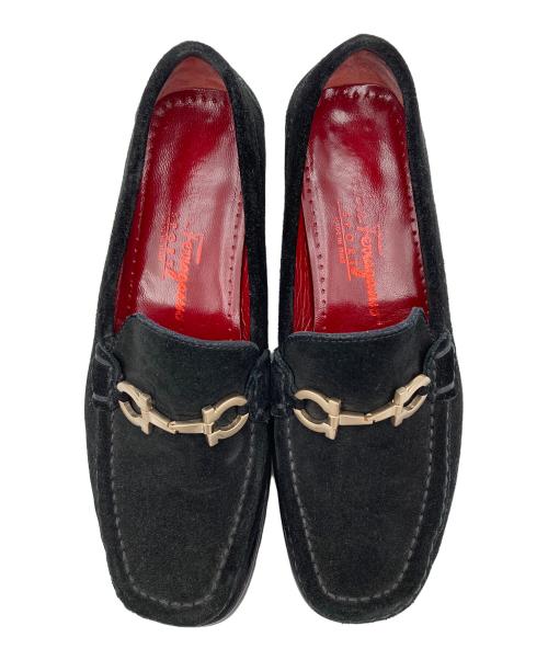 Salvatore Ferragamo SPORT（サルヴァトーレ フェラガモ スポーツ）Salvatore Ferragamo SPORT (サルヴァトーレ フェラガモ スポーツ) ガンチーニスエードローファー ブラック サイズ:25cmの古着・服飾アイテム