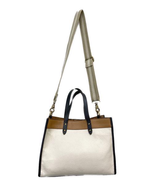 COACH（コーチ）COACH (コーチ) フィールド トート 30 アイボリーの古着・服飾アイテム