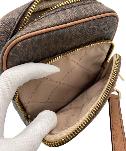 MICHAEL KORS（マイケル・コース）MICHAEL KORS (マイケル・コース) シグネチャーショルダーバッグ ブラウンの古着・服飾アイテム