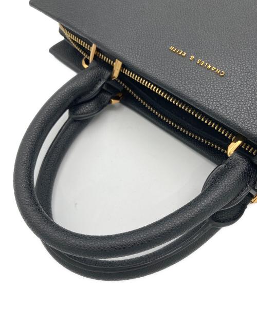 CHARLES & KEITH（チャールズアンドキース）CHARLES & KEITH (チャールズアンドキース) ハンドバッグ ブラックの古着・服飾アイテム