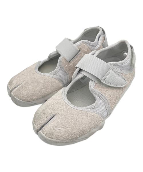 NIKE（ナイキ）NIKE (ナイキ) スニーカー グレー サイズ:24cmの古着・服飾アイテム