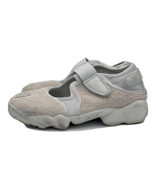 NIKE（ナイキ）NIKE (ナイキ) スニーカー グレー サイズ:24cmの古着・服飾アイテム
