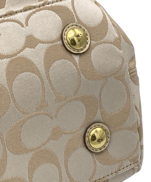 COACH（コーチ）COACH (コーチ) シグネチャー フローラルアップリケ トートバッグ ベージュの古着・服飾アイテム