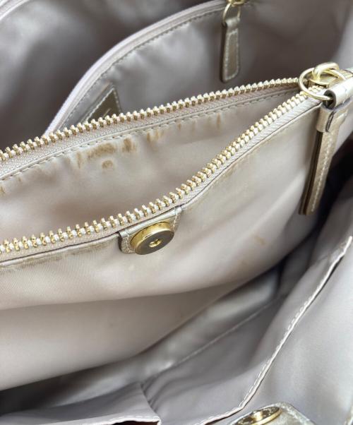 COACH（コーチ）COACH (コーチ) シグネチャー フローラルアップリケ トートバッグ ベージュの古着・服飾アイテム
