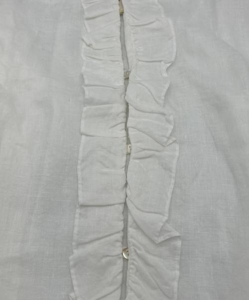 tumugu（ツムグ）tumugu (ツムグ) ロイヤルリネンフリルブラウス ホワイト サイズ:FREE 未使用品の古着・服飾アイテム