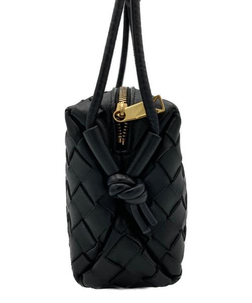 BOTTEGA VENETA（ボッテガベネタ）BOTTEGA VENETA (ボッテガベネタ) イントレチャート  ミニループ カメラバック ブラックの古着・服飾アイテム
