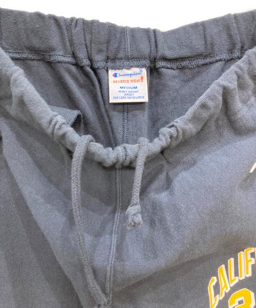 Champion REVERSE WEAVE（チャンピオン リバース ウィーブ）Champion REVERSE WEAVE (チャンピオン リバース ウィーブ) ハーフパンツ ネイビー サイズ:Mの古着・服飾アイテム