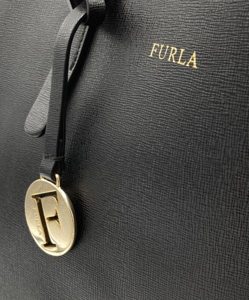 FURLA（フルラ）FURLA (フルラ) サリートートバッグ ブラックの古着・服飾アイテム