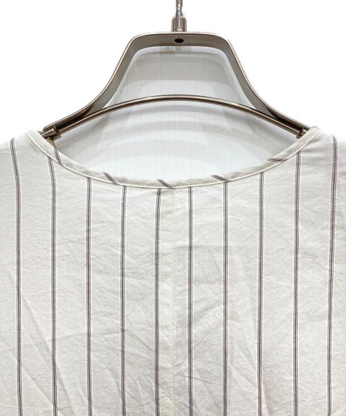 UNTITLED（アンタイトル）UNTITLED (アンタイトル) ストライプマキシワンピース アイボリーの古着・服飾アイテム