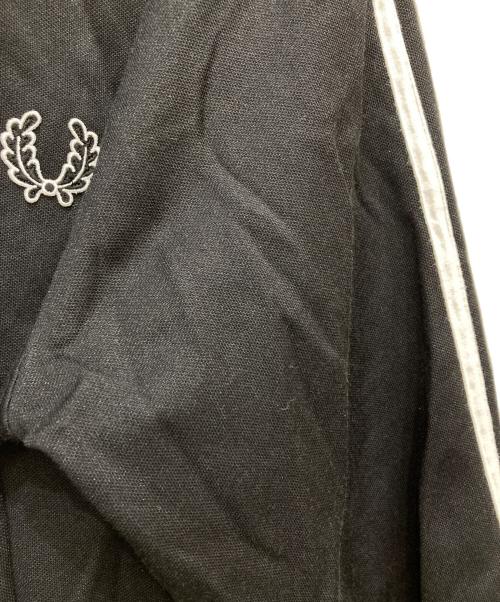 FRED PERRY（フレッドペリー）FRED PERRY (フレッドペリー) GOODENOUGH トラックジャケット ブラック サイズ:Lの古着・服飾アイテム