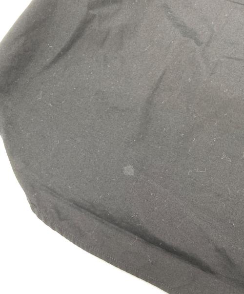 COMME des GARCONS HOMME PLUS（コムデギャルソンオムプリュス）COMME des GARCONS HOMME PLUS (コムデギャルソンオムプリュス) RUFFLE PANEL SHORT SLEEVE SHIRT ブラック サイズ:XSの古着・服飾アイテム