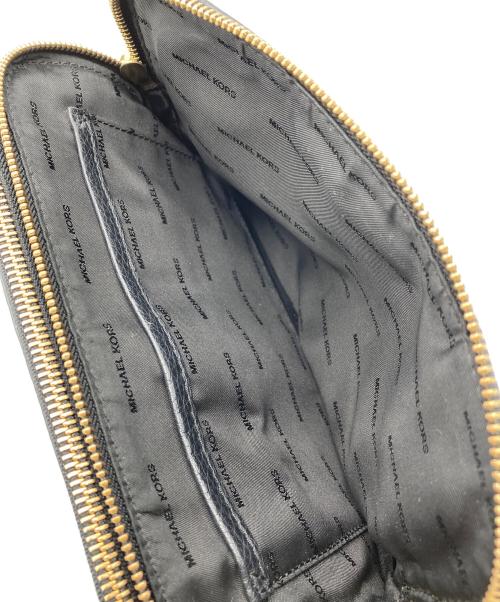 MICHAEL KORS（マイケルコース）MICHAEL KORS (マイケルコース) レザーショルダーバッグ ブラックの古着・服飾アイテム