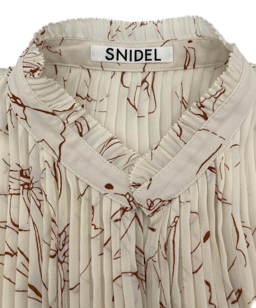 Snidel（スナイデル）Snidel (スナイデル) ティアードプリーツワンピース アイボリー サイズ:Sの古着・服飾アイテム