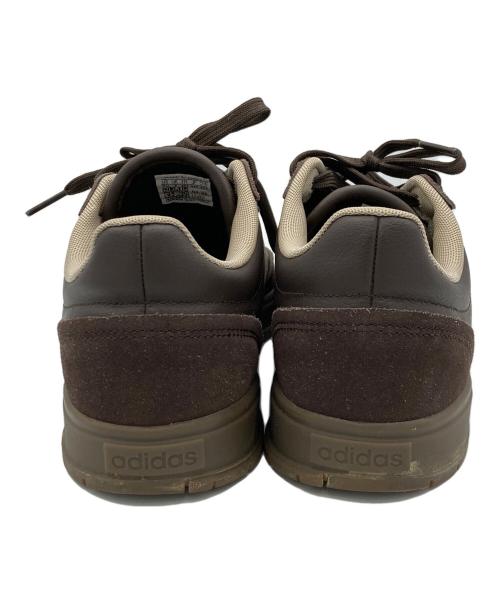 adidas（アディダス）adidas (アディダス) スニーカー ブラウン サイズ:25cmの古着・服飾アイテム
