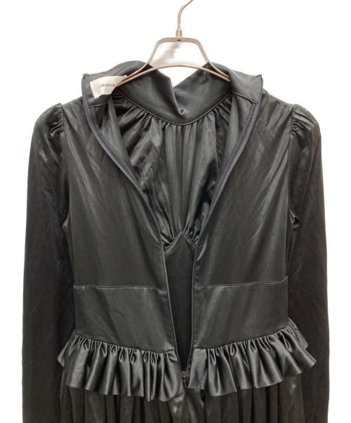 H&M（エイチアンドエム）H&M (エイチアンドエム) rabanne (ラバンヌ) フリルデザインミニワンピース ブラック サイズ:Sの古着・服飾アイテム