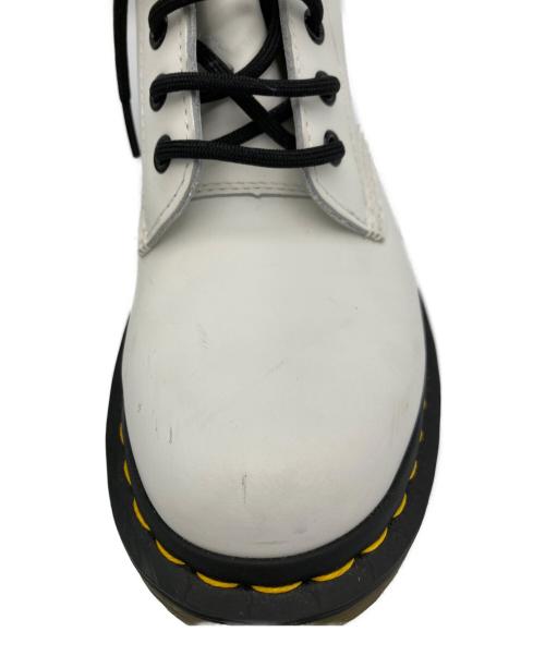 Dr.Martens（ドクターマーチン）Dr.Martens (ドクターマーチン) 8ホールブーツ ホワイト サイズ:23cmの古着・服飾アイテム