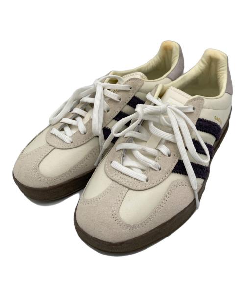 adidas（アディダス）adidas (アディダス) ガゼル インドア ホワイト サイズ:23.5cmの古着・服飾アイテム