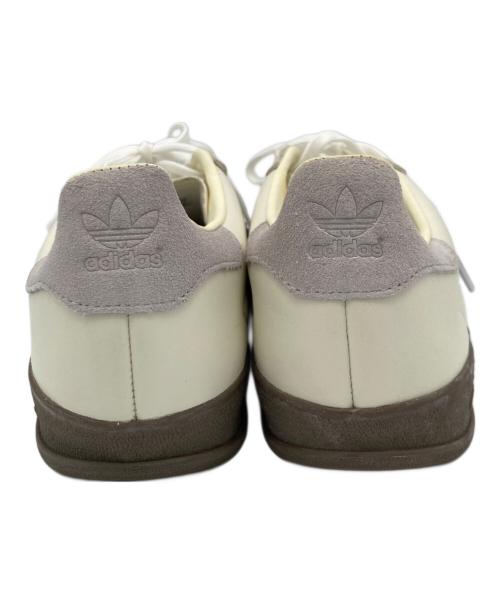 adidas（アディダス）adidas (アディダス) ガゼル インドア ホワイト サイズ:23.5cmの古着・服飾アイテム