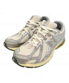 NEW BALANCE（ニューバランス）の古着「M1906RRD ローカットスニーカー」｜グレー